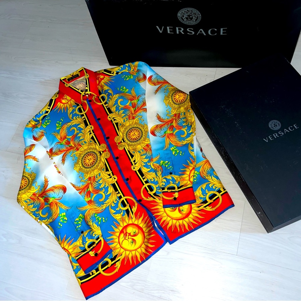 RED WHITE AND BLUE VERSACE SILK SHIRT BUTTON DOWN SIZE XL - 43